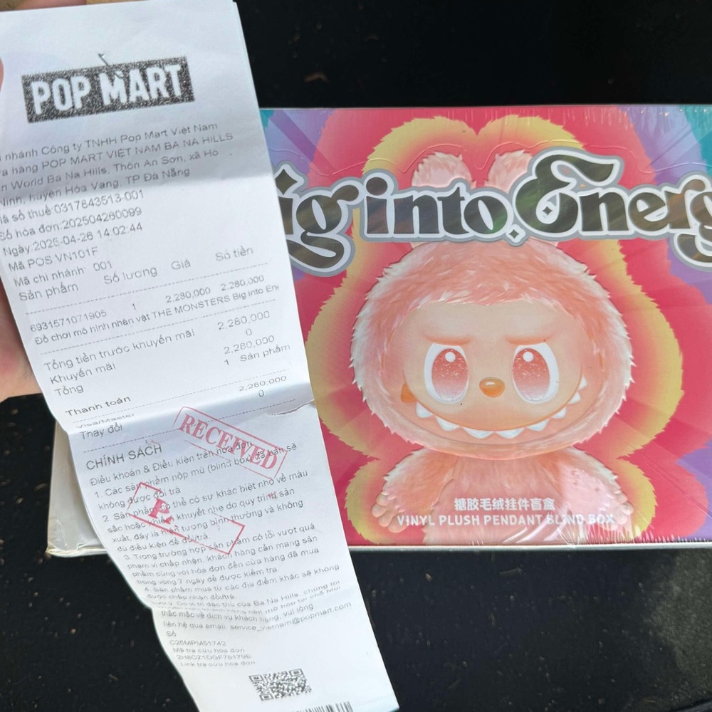 POP MART LABUBU BIG INTO ENERGY HAPPINESS - Picture 9 of 9